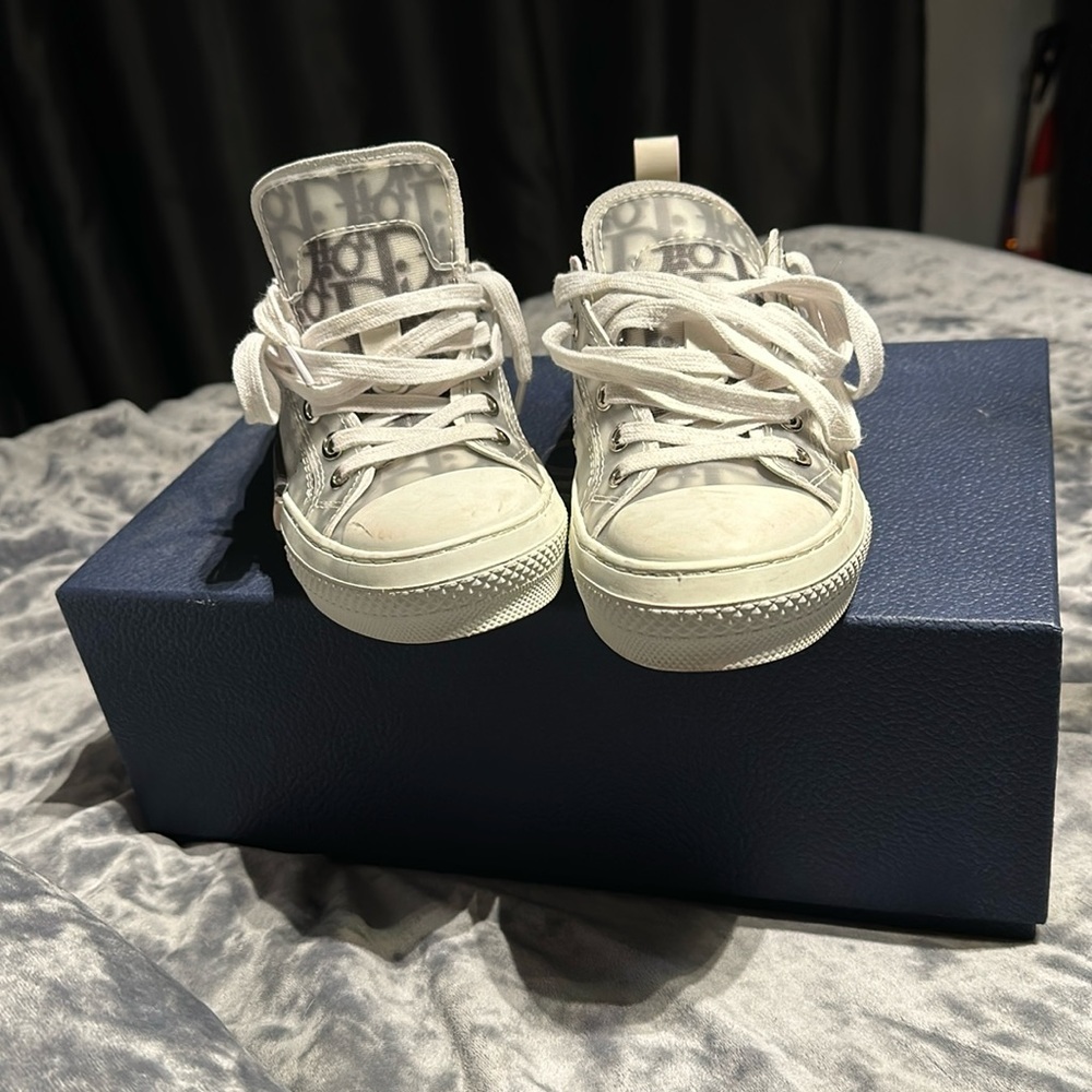 Women’s Dior B23 sneakers